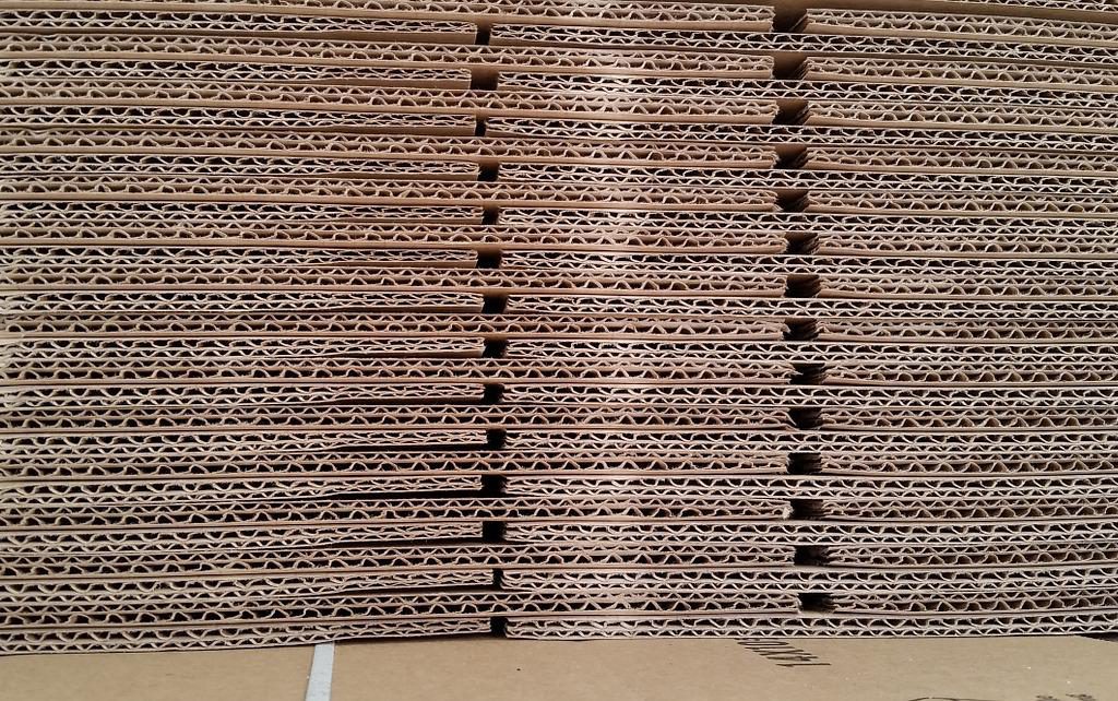 אריזה בעלת הגנה וקלות משקל בו זמנית